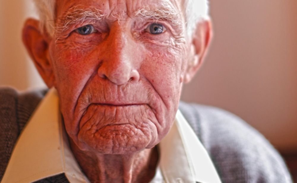 How Old Is Kyojuro Rengoku In Bleach Unpacking This Crossover Error